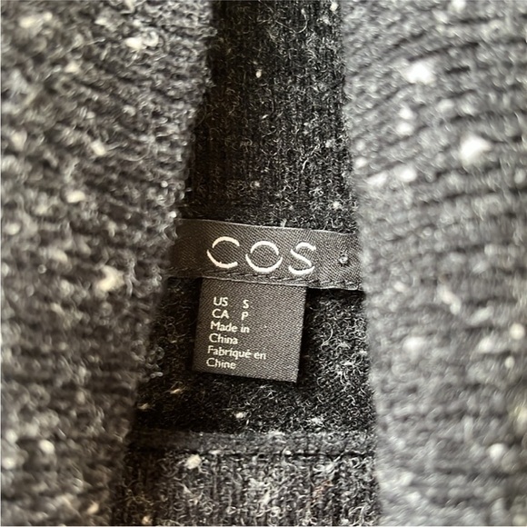 COS Speckle Batwing Turtleneck Sweater - 100% Wool - Picture 5 of 7